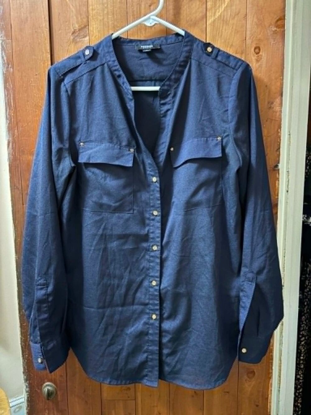 Premise Studio Elegant Dark Blue Blouse Size‎ Medium